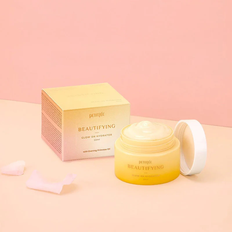 Beautifying Glow On Hydrator - Image 6